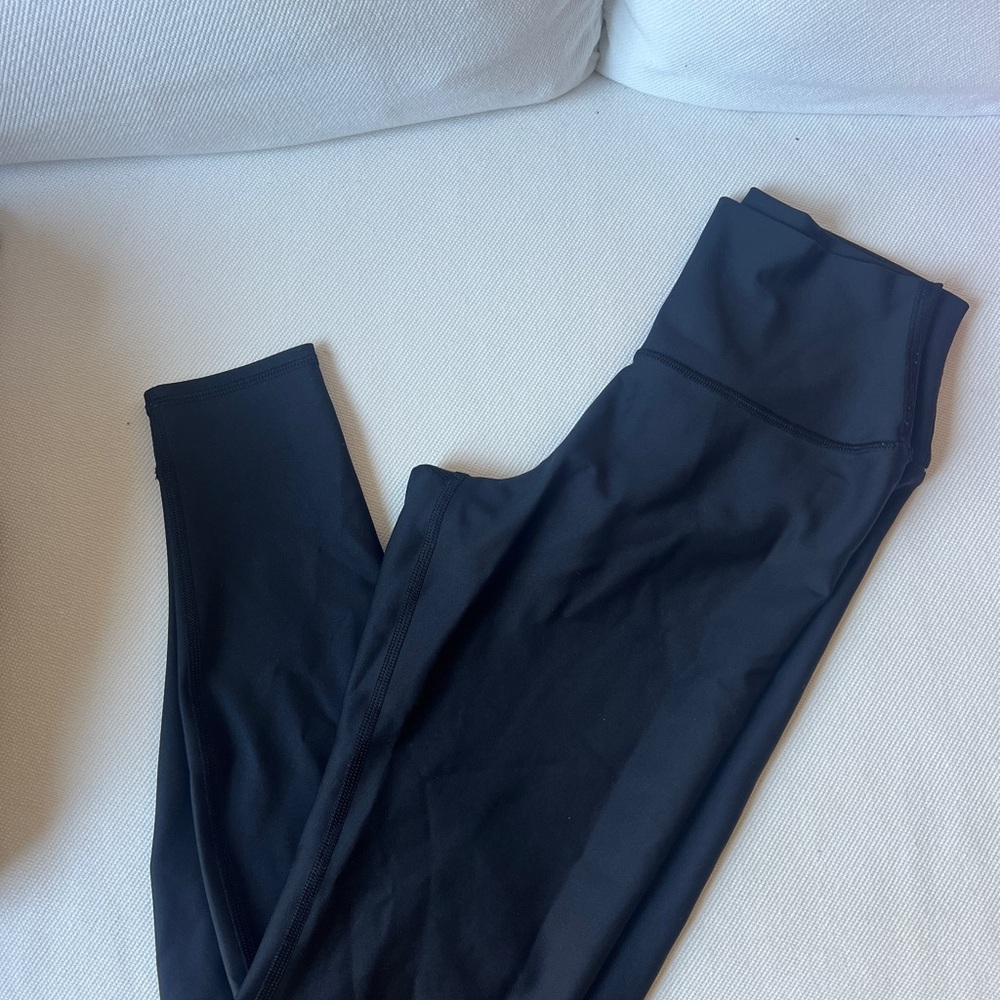 ALO Yoga Black High-Waist Airlift 7/8 Leggings